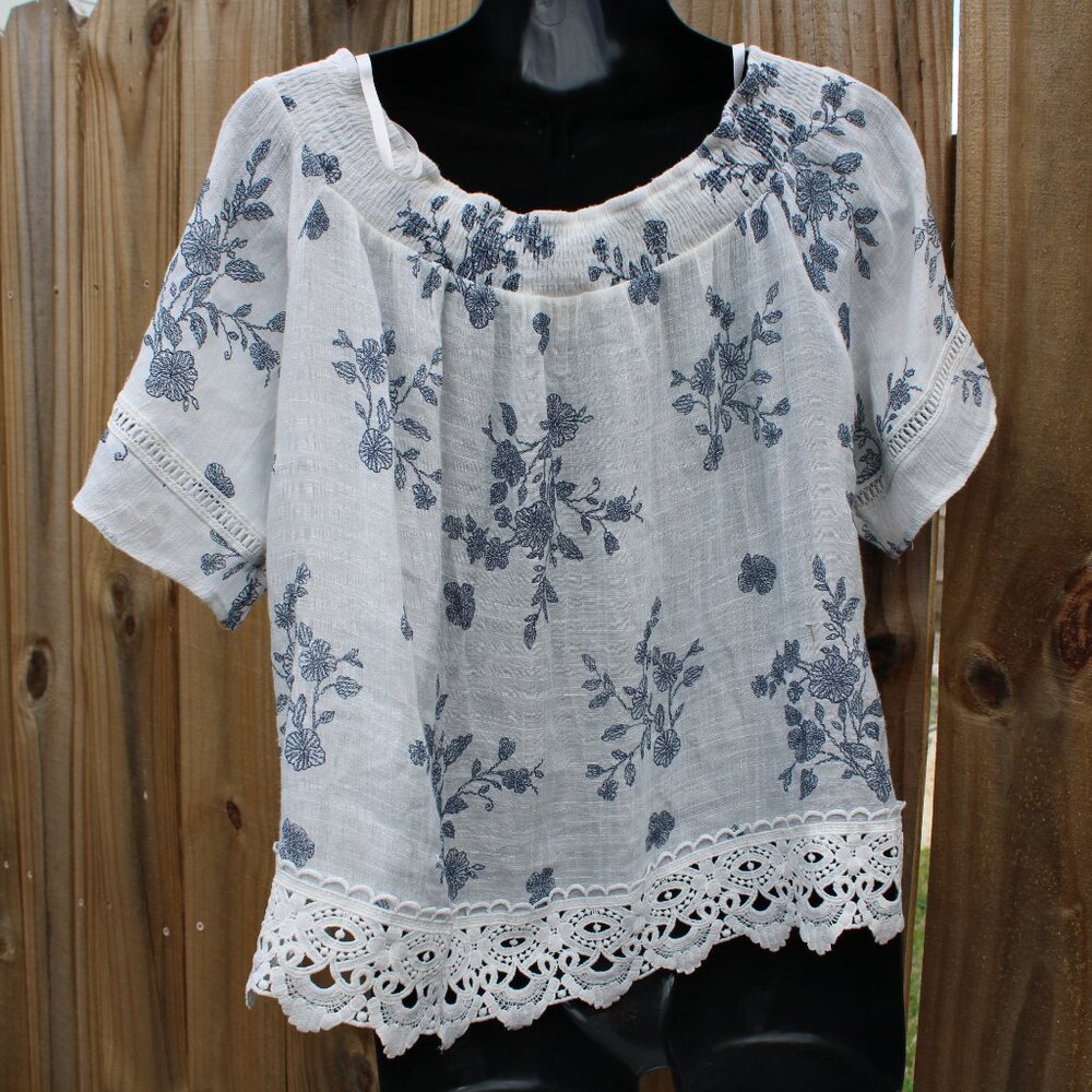 Loft Ann Taylor White Floral Boho Peasant Blouse Lace Hem Size L - Picture 3 of 4